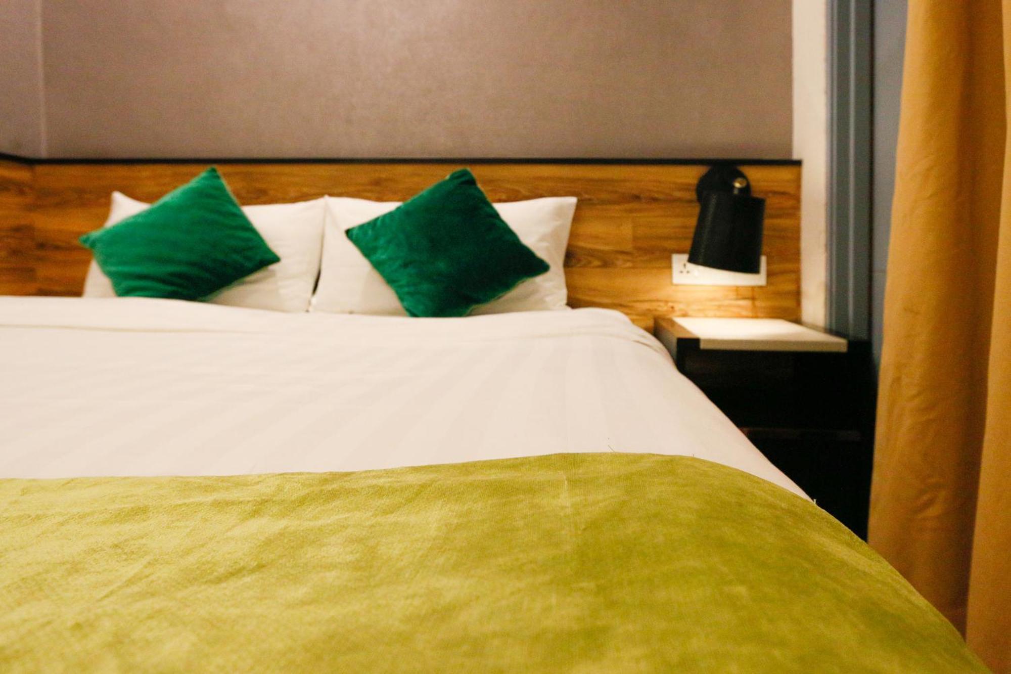 Golden Roof Hotel, Seri Iskandar Exterior foto