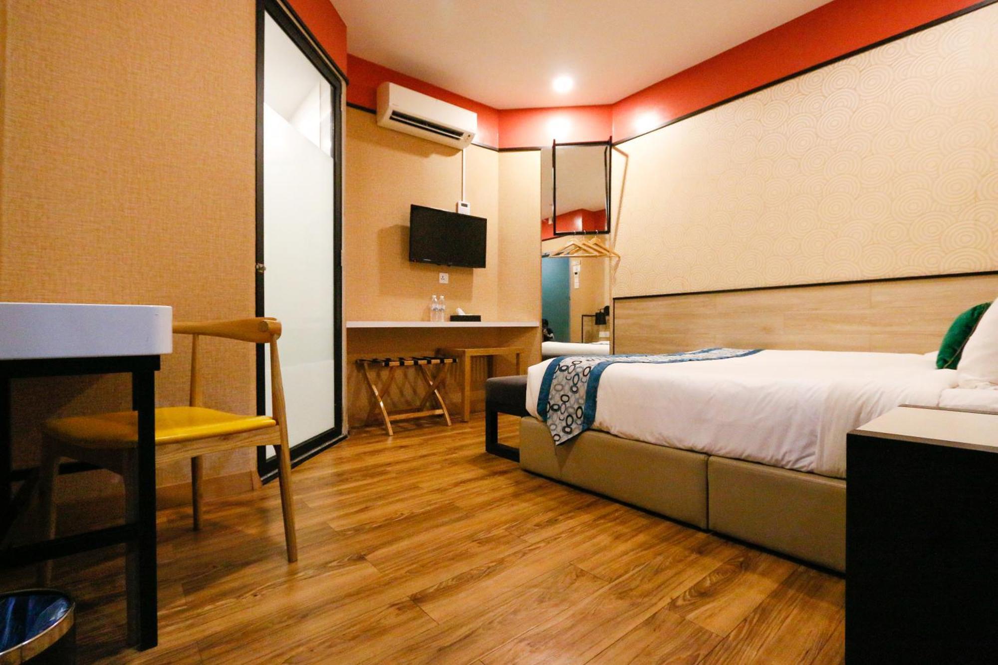 Golden Roof Hotel, Seri Iskandar Exterior foto