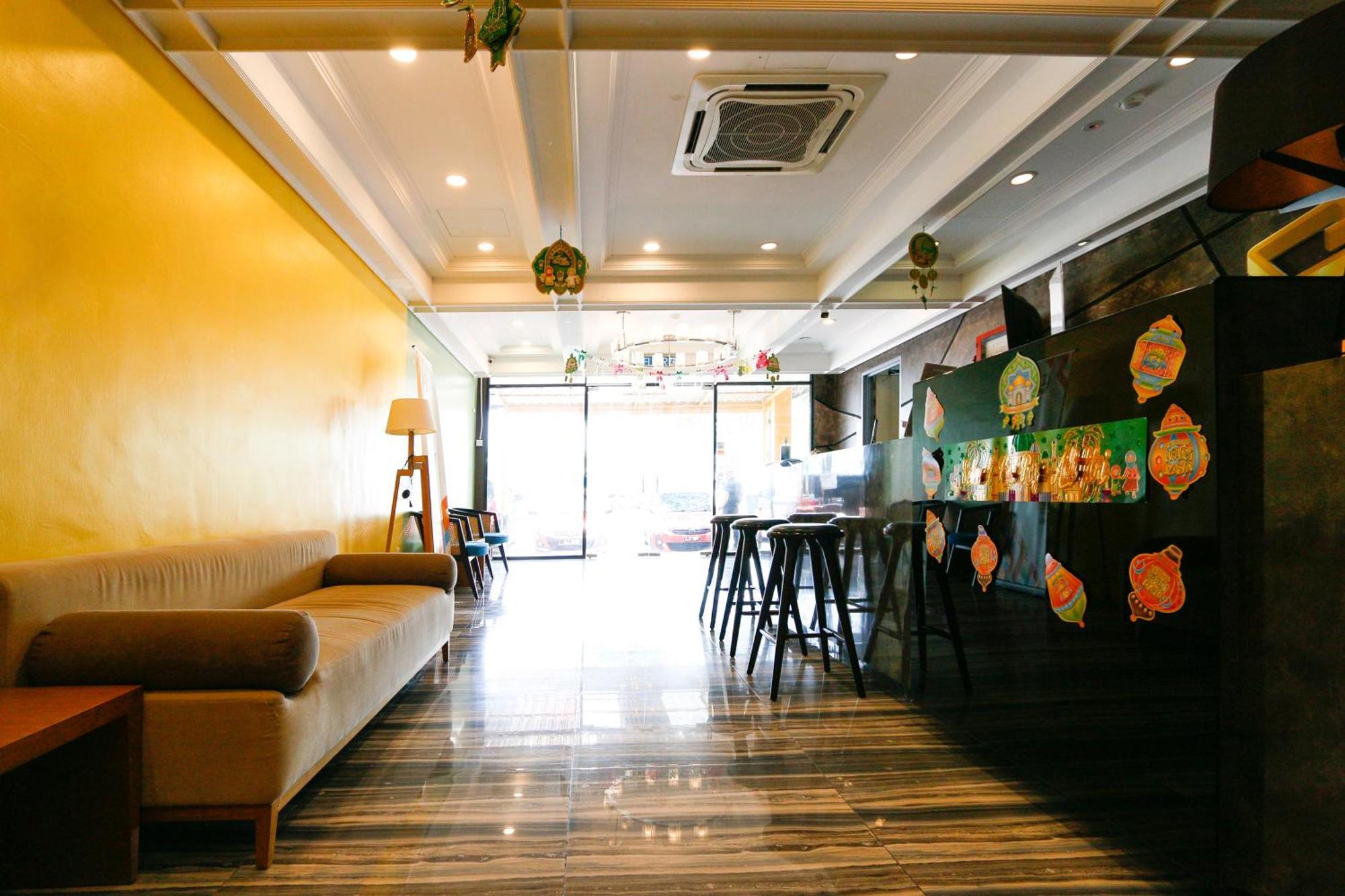 Golden Roof Hotel, Seri Iskandar Exterior foto