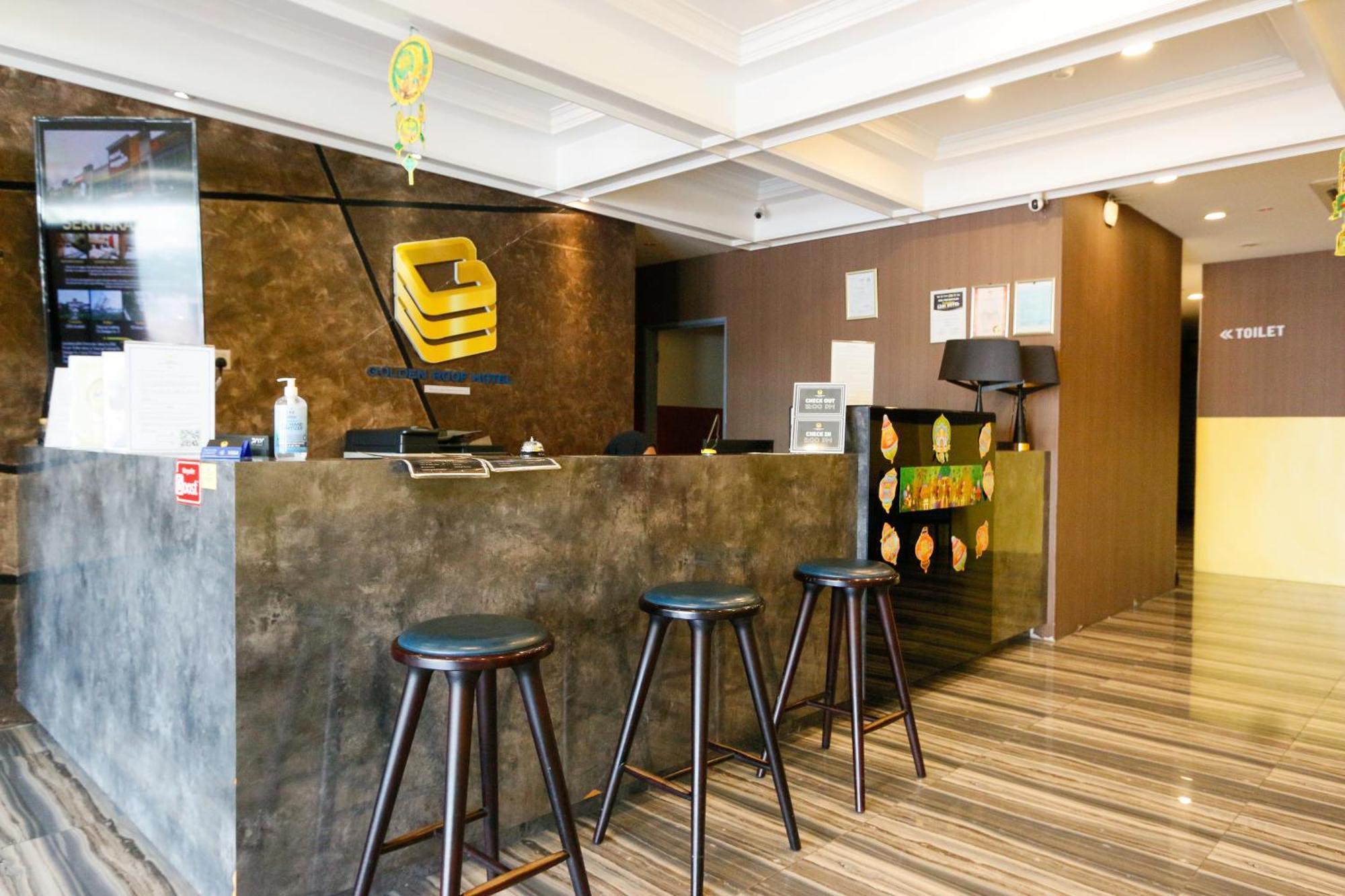 Golden Roof Hotel, Seri Iskandar Exterior foto